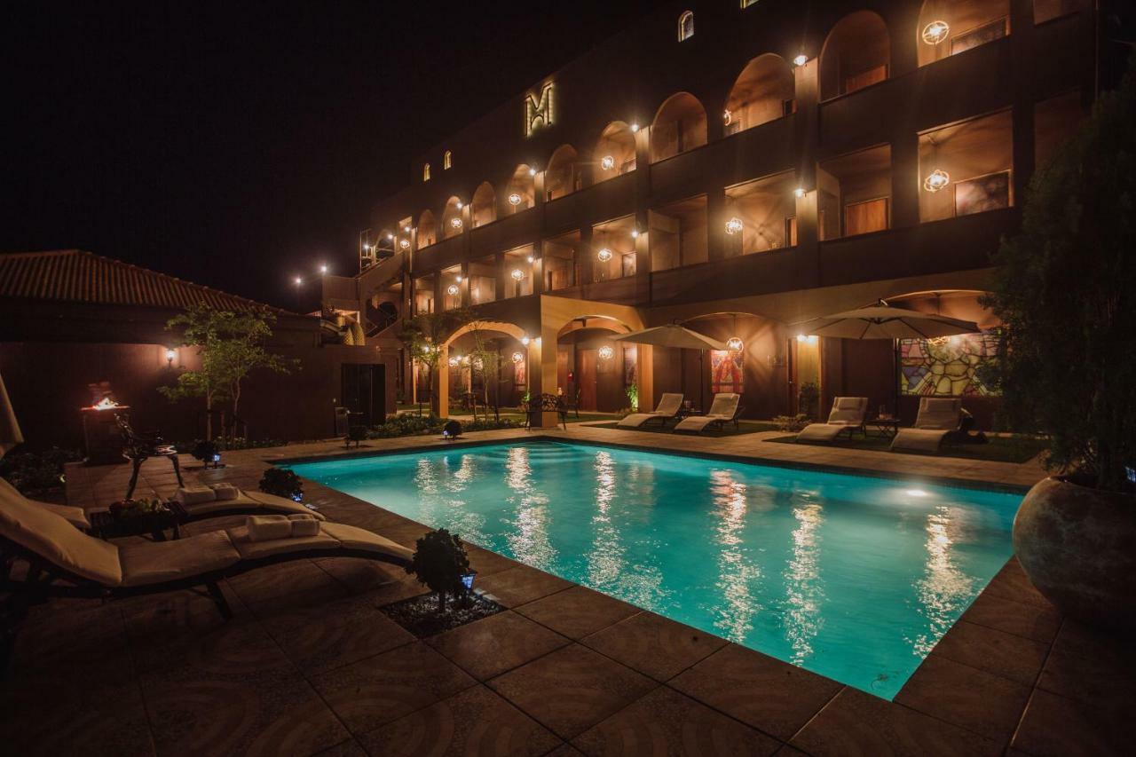 Monastery Suites Oranjestad Ngoại thất bức ảnh