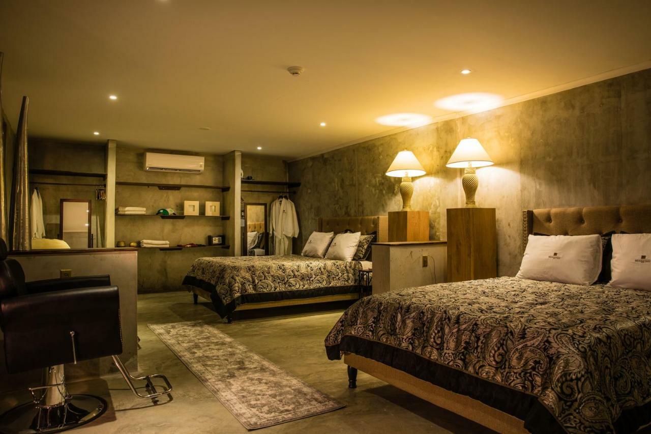 Monastery Suites Oranjestad Ngoại thất bức ảnh