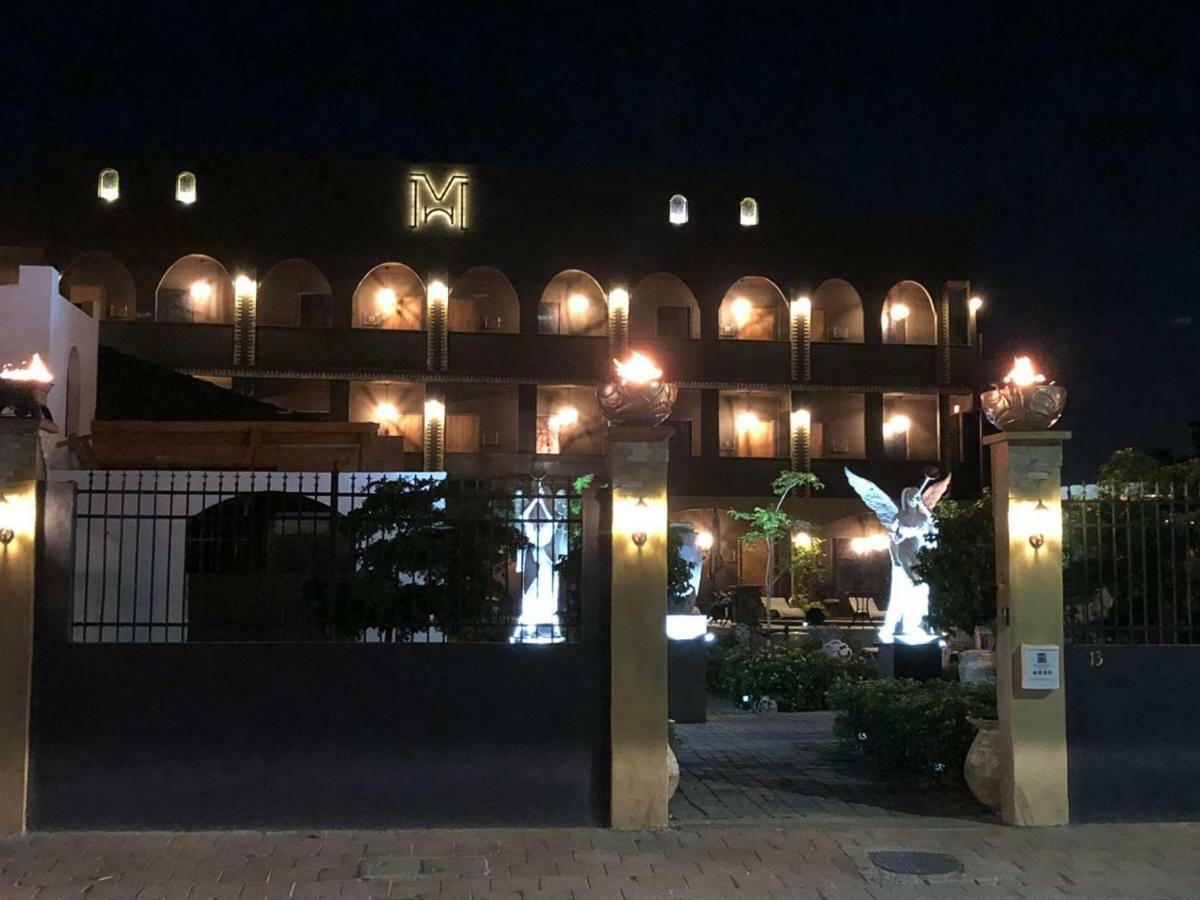 Monastery Suites Oranjestad Ngoại thất bức ảnh