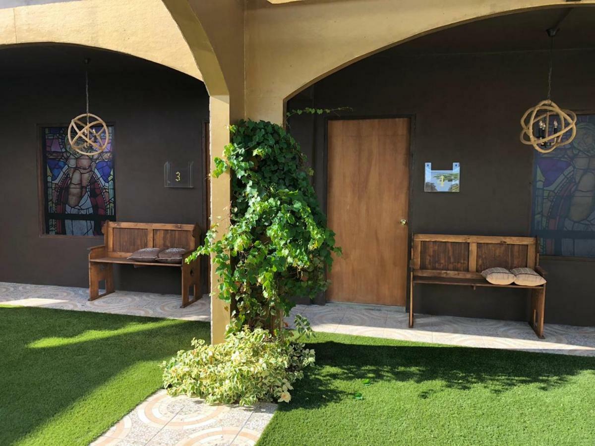 Monastery Suites Oranjestad Ngoại thất bức ảnh