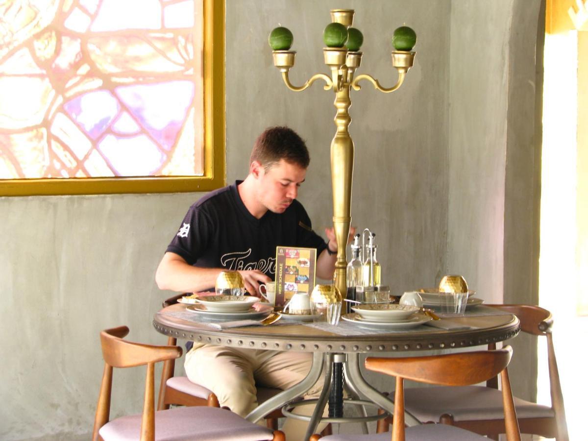 Monastery Suites Oranjestad Ngoại thất bức ảnh
